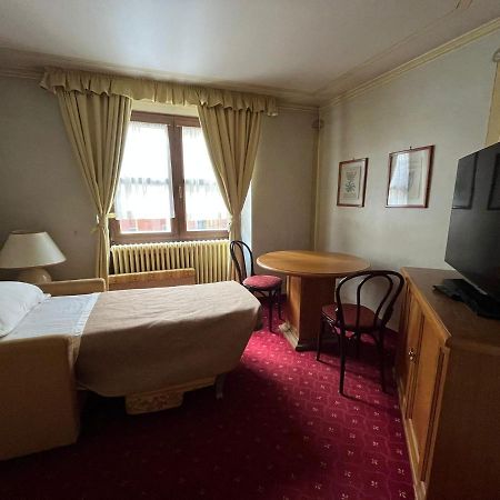 Hotel Posta R.T.A. Madonna di Campiglio Bagian luar foto
