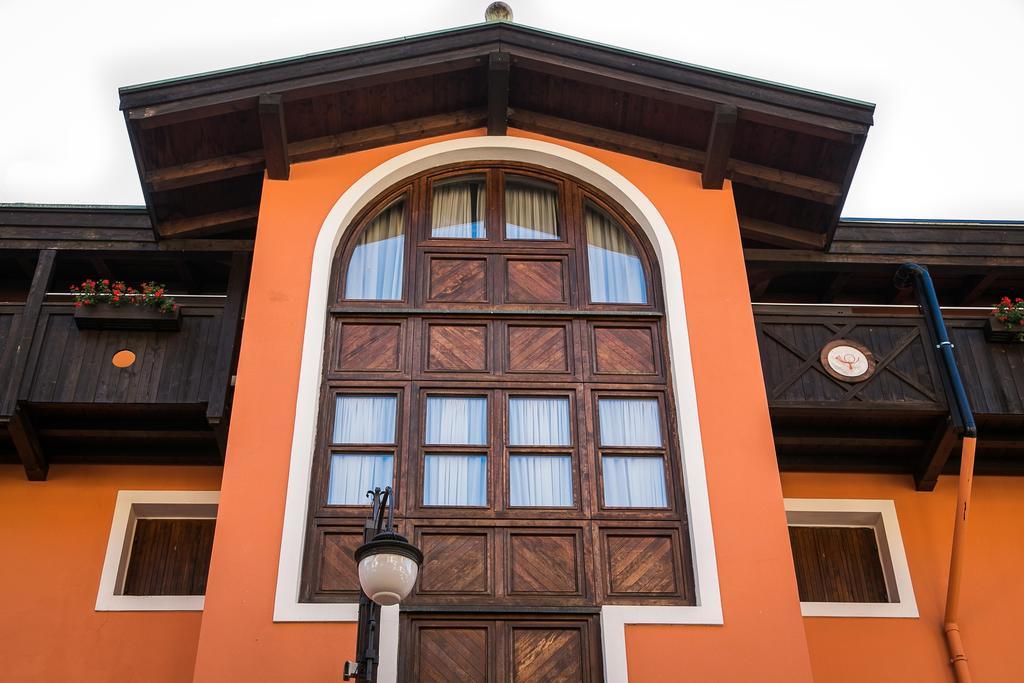 Hotel Posta R.T.A. Madonna di Campiglio Bagian luar foto