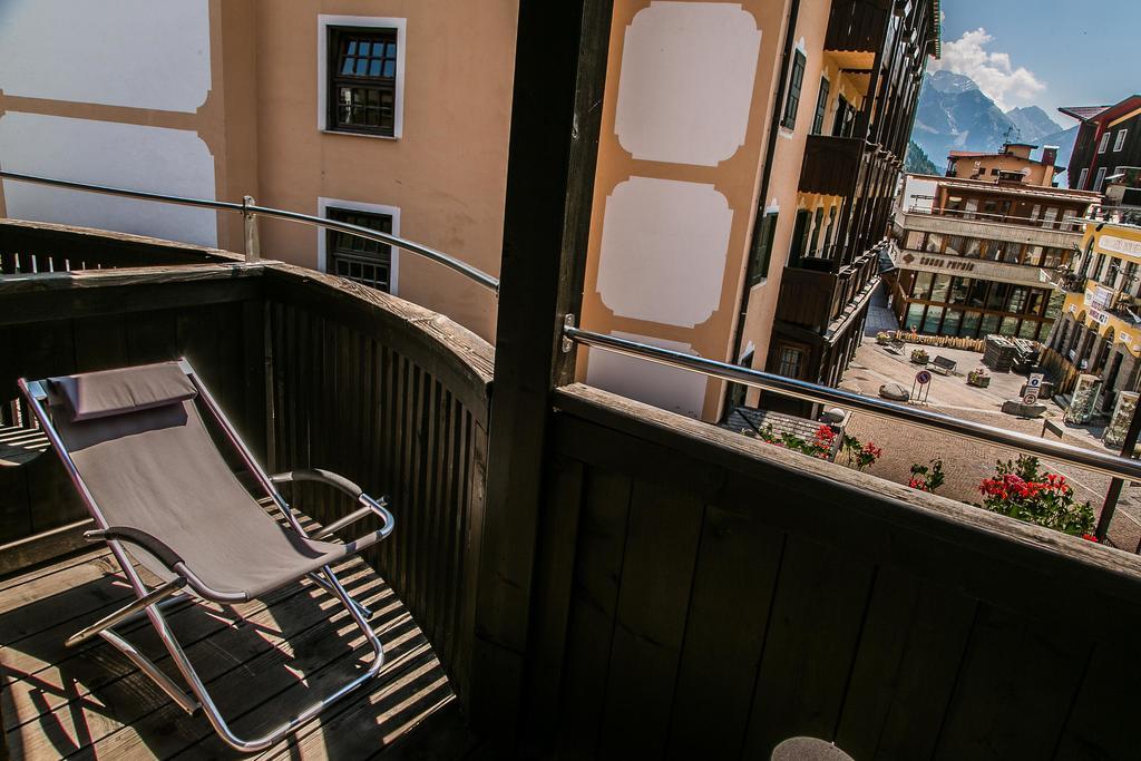 Hotel Posta R.T.A. Madonna di Campiglio Bagian luar foto