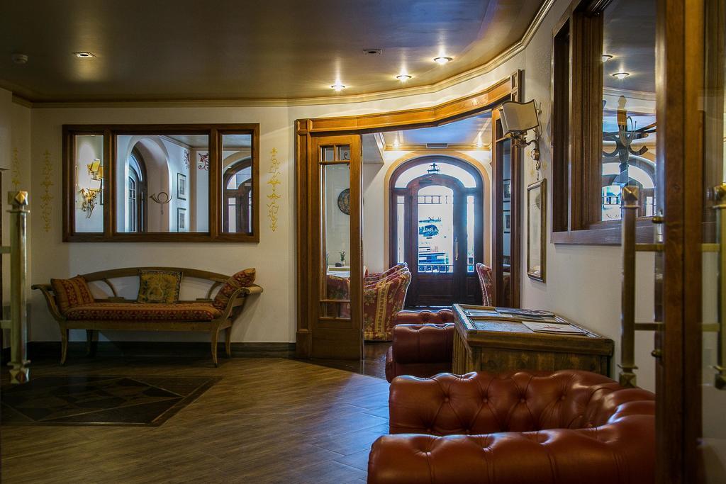 Hotel Posta R.T.A. Madonna di Campiglio Bagian luar foto