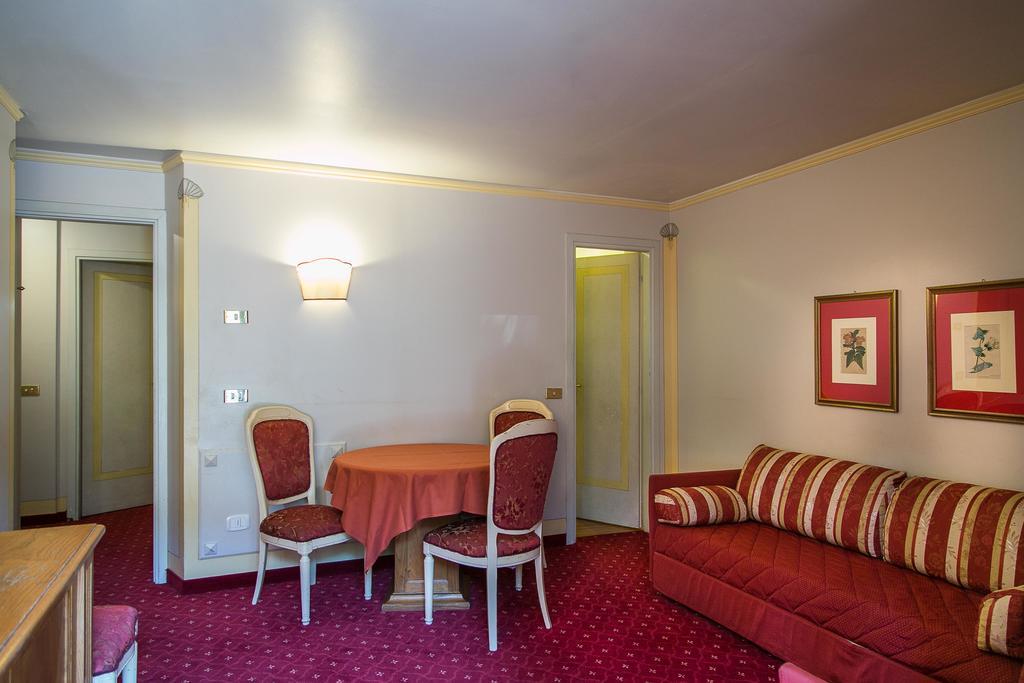 Hotel Posta R.T.A. Madonna di Campiglio Bagian luar foto