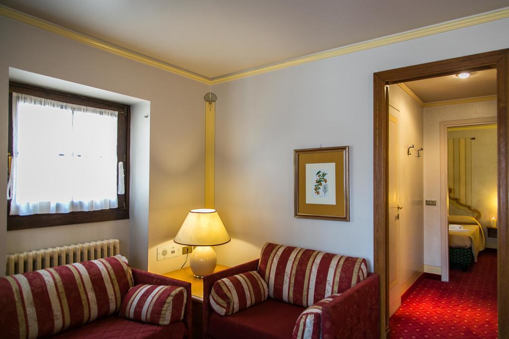 Hotel Posta R.T.A. Madonna di Campiglio Bagian luar foto