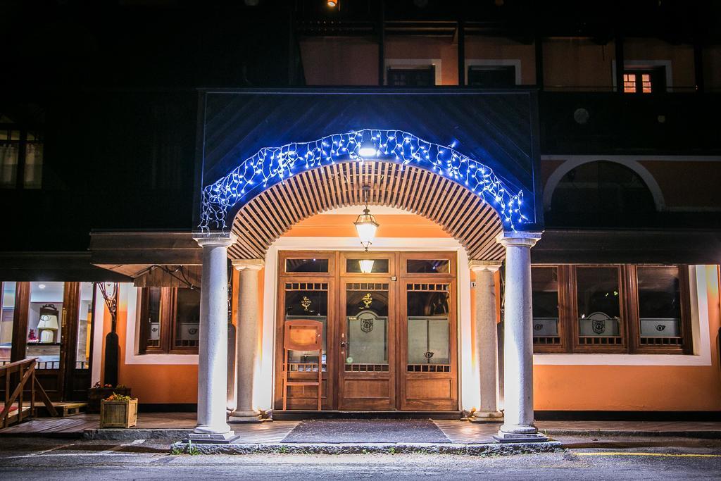 Hotel Posta R.T.A. Madonna di Campiglio Bagian luar foto