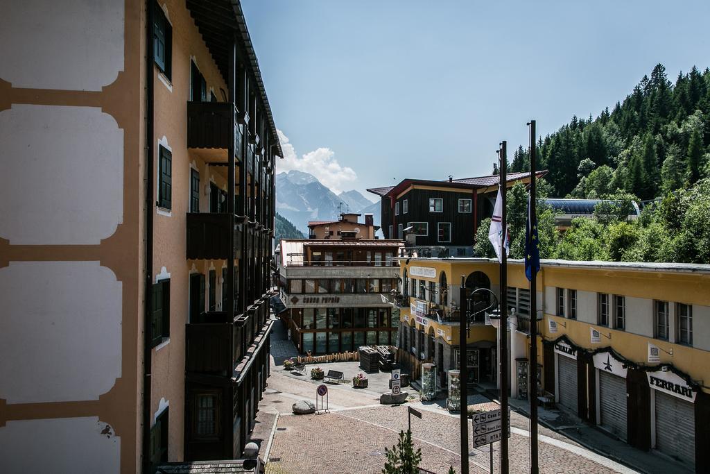 Hotel Posta R.T.A. Madonna di Campiglio Bagian luar foto